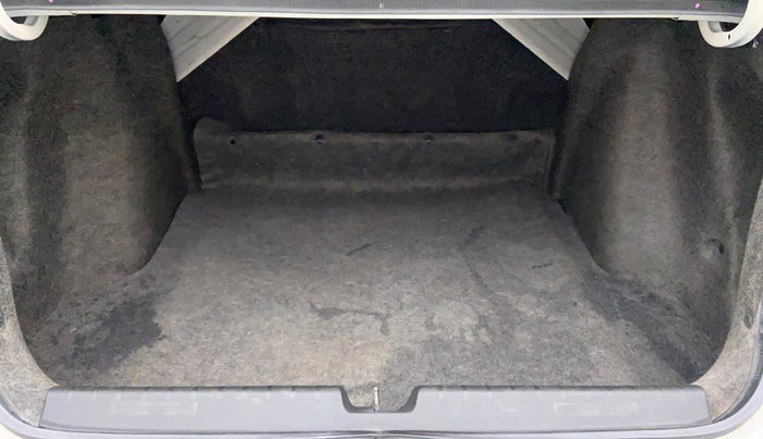 2014 Honda City VX MT DIESEL, Diesel, Manual, 99,406 km, Boot Inside