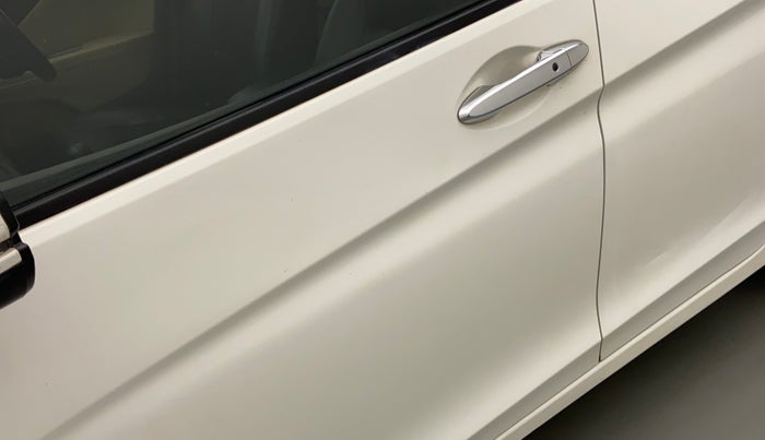 2014 Honda City VX MT DIESEL, Diesel, Manual, 99,406 km, Front passenger door - Slightly dented