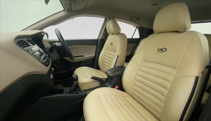2015 Hyundai Elite i20 MAGNA 1.2, Petrol, Manual, 39,203 km, Right Side Front Door Cabin