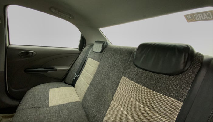 2011 Toyota Etios G, Petrol, Manual, 55,556 km, Right Side Rear Door Cabin