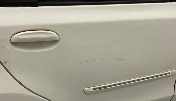 2011 Toyota Etios G, Petrol, Manual, 55,556 km, Right rear door - Minor scratches