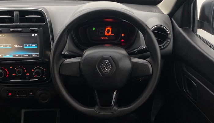 2017 Renault Kwid RXT, Petrol, Manual, 42,505 km, Steering Wheel Close Up
