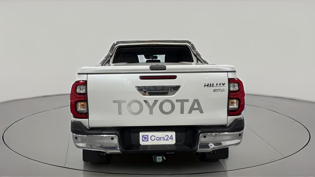 2023 Toyota Hilux Sr5 (4x4), Automatic, 89302 km, Back/Rear View