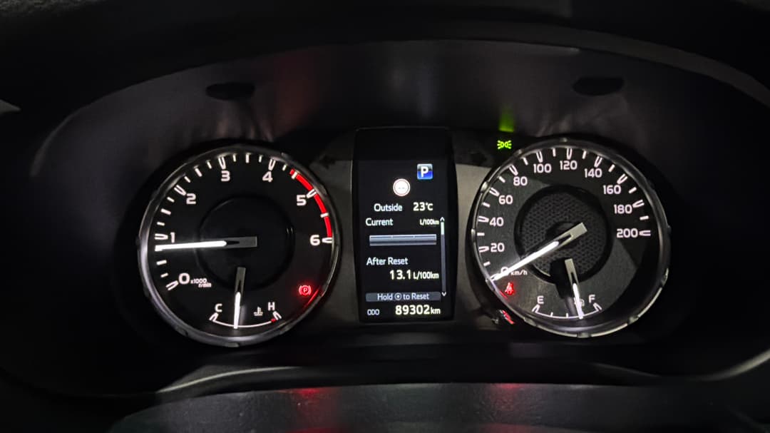 2023 Toyota Hilux Sr5 (4x4), Automatic, 89302 km, Odometer View