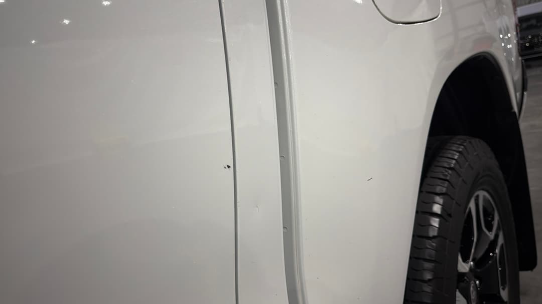 2023 Toyota Hilux Sr5 (4x4), Automatic, 89302 km, Doors Rear LHS Chip