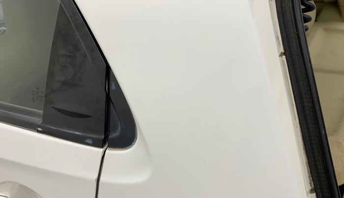2015 Honda Brio S MT, Petrol, Manual, 56,958 km, Left C pillar - Minor scratches