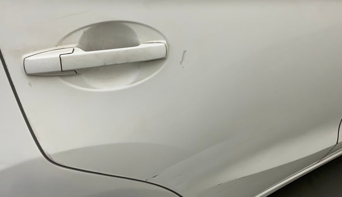2015 Honda Brio S MT, Petrol, Manual, 56,958 km, Right rear door - Minor scratches