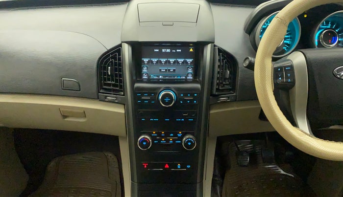 2018 Mahindra XUV500 W6, Diesel, Manual, 66,572 km, Air Conditioner