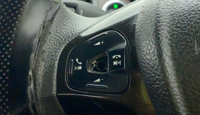 2019 Ford FREESTYLE TITANIUM 1.5 DIESEL, Diesel, Manual, 30,691 km, Steering wheel - Sound system control has minor damage