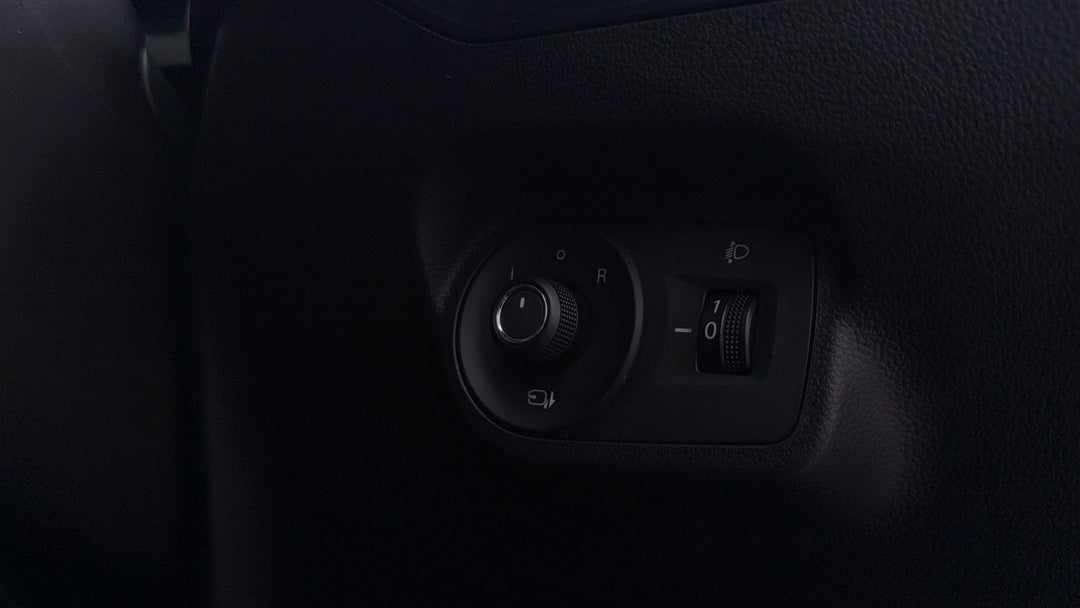 2023 MG Mg4 Xpower, Automatic, 21530 km, Utility Switches/Buttons