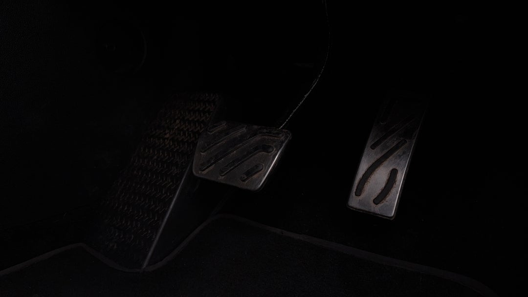 2023 MG Mg4 Xpower, Automatic, 21530 km, Pedals and Footmat