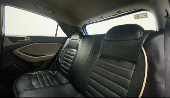 2016 Hyundai Elite i20 MAGNA 1.2, Petrol, Manual, 35,325 km, Right Side Rear Door Cabin