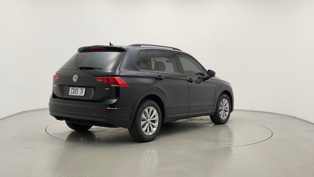 Right Back Diagonal (45- Degree) View