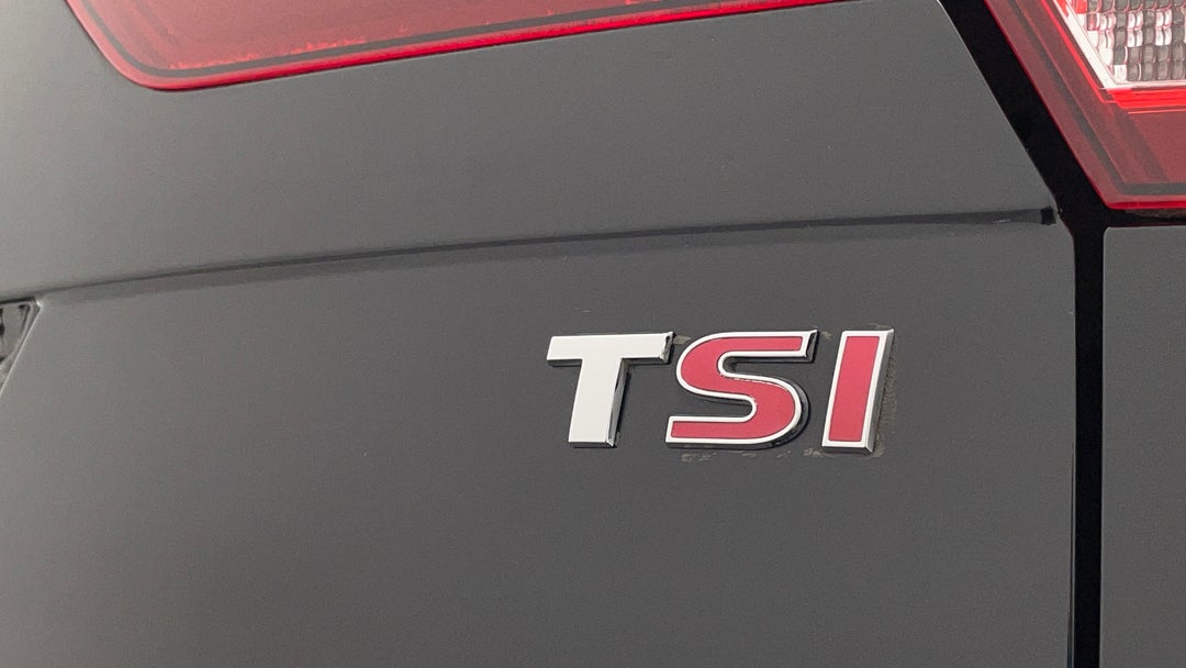 Badge (Boot Right Side)