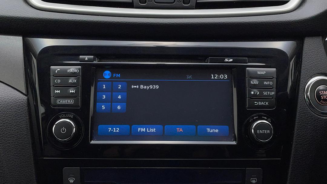 2016 Nissan X-trail St-l (4x4), Automatic, 135244 km, Infotainment System