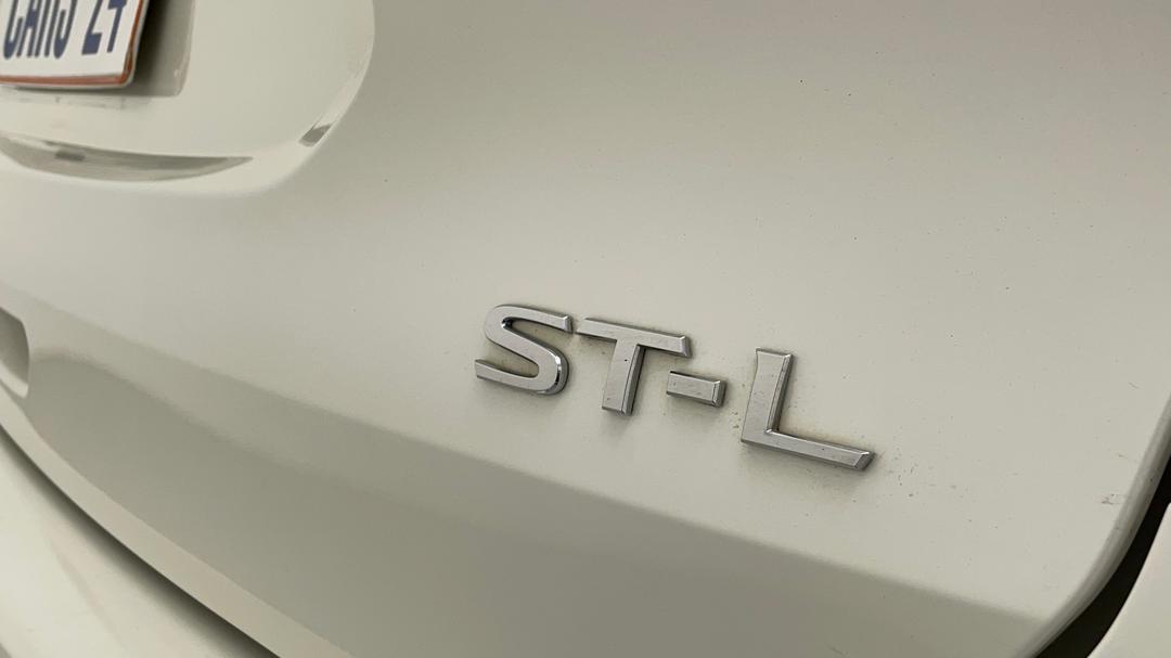 2016 Nissan X-trail St-l (4x4), Automatic, 135244 km, Badge (Boot Right Side)