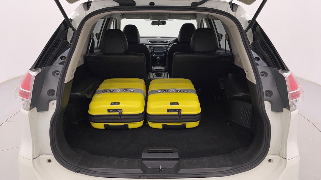 2016 Nissan X-trail St-l (4x4), Automatic, 135244 km, Boot Inside View with Luggage