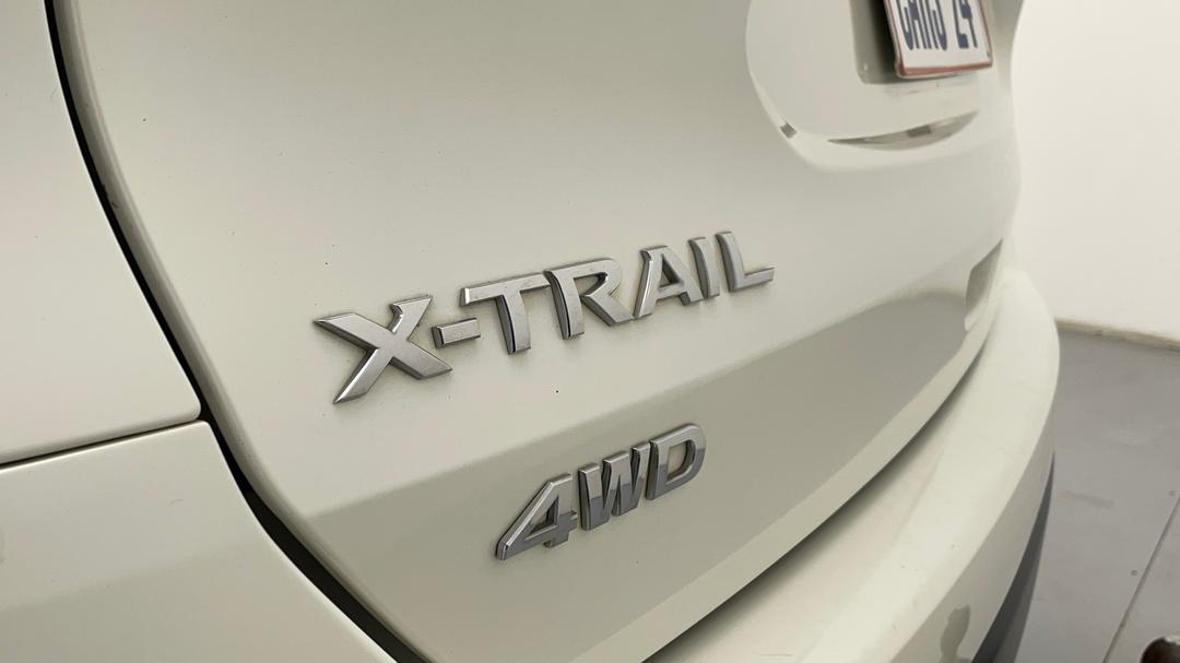 2016 Nissan X-trail St-l (4x4), Automatic, 135244 km, Badge (Boot Left Side)