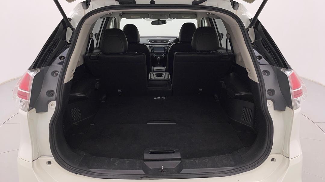 2016 Nissan X-trail St-l (4x4), Automatic, 135244 km, Boot Inside View