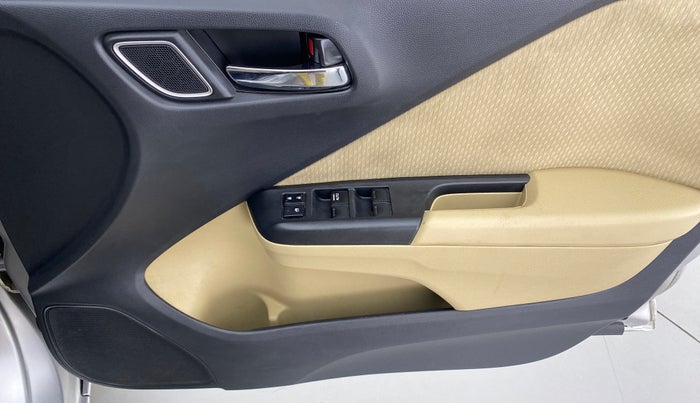 2018 Honda City V MT PETROL, Petrol, Manual, 50,426 km, Driver Side Door Panels Control