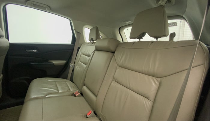 2016 Honda CRV 2.4L 2WD AT, Petrol, Automatic, 1,00,440 km, Right Side Rear Door Cabin