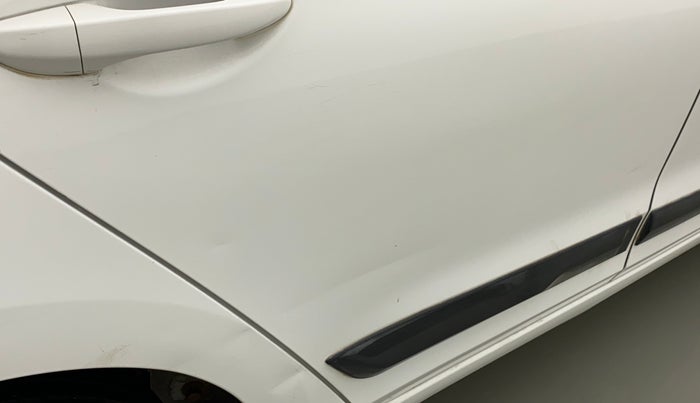 2016 Hyundai Elite i20 MAGNA 1.2, Petrol, Manual, 43,099 km, Right rear door - Slightly dented