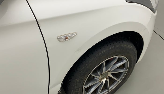 2016 Hyundai Elite i20 MAGNA 1.2, Petrol, Manual, 43,099 km, Right fender - Slightly dented