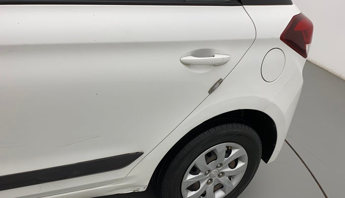 2016 Hyundai Elite i20 MAGNA 1.2, CNG, Manual, 1,21,279 km, Left quarter panel - Slightly dented