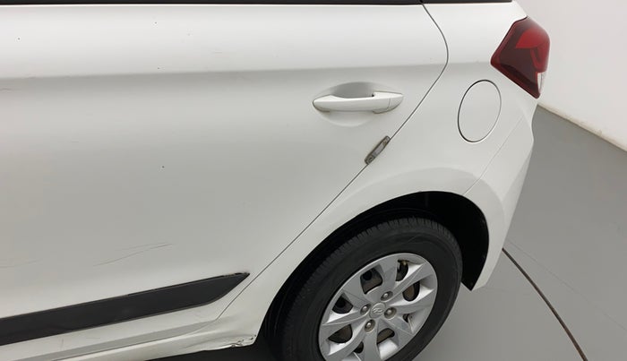 2016 Hyundai Elite i20 MAGNA 1.2, CNG, Manual, 1,21,279 km, Left quarter panel - Paint has minor damage