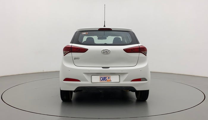 2016 Hyundai Elite i20 MAGNA 1.2, CNG, Manual, 1,21,279 km, Back/Rear