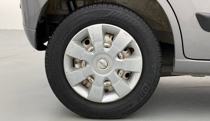 2013 Maruti Wagon R 1.0 LXI CNG, CNG, Manual, 81,405 km, Right Rear Wheel
