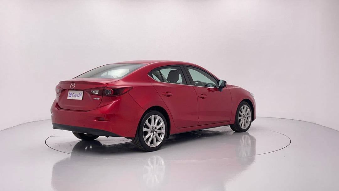 Right Back Diagonal (45- Degree) View