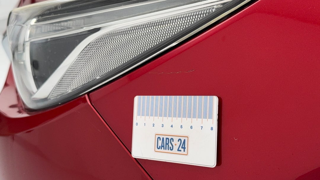 Quarter Panel Front LHS Guard Scratch