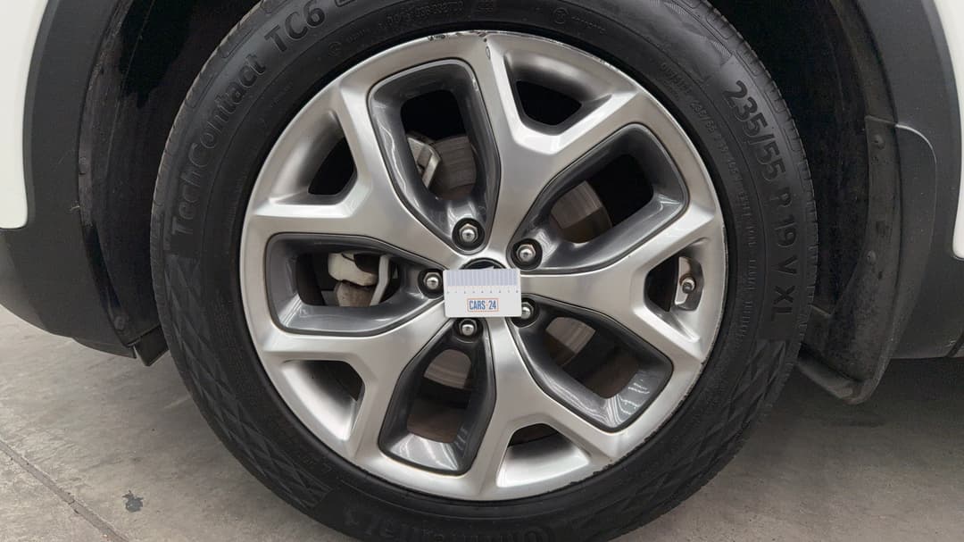 Wheels Rim Front LHS Gutter Rash
