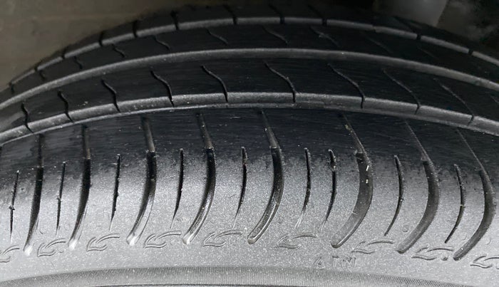 2019 Maruti S PRESSO VXI PLUS, Petrol, Manual, 21,065 km, Left Rear Tyre Tread