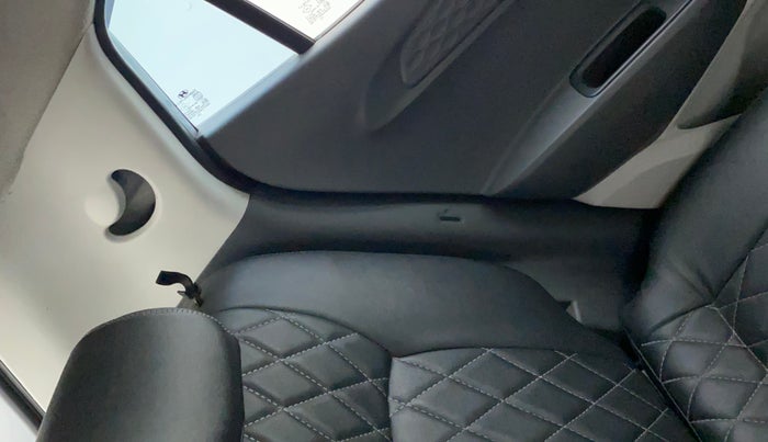 2021 Hyundai GRAND I10 NIOS ASTA 1.2 KAPPA VTVT, Petrol, Manual, 37,258 km, Second-row left seat - Seat Belt Missing