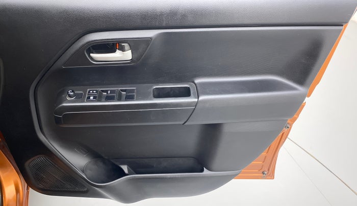 2019 Maruti New Wagon-R VXI 1.2L, Petrol, Manual, 4,434 km, Driver Side Door Panels Control