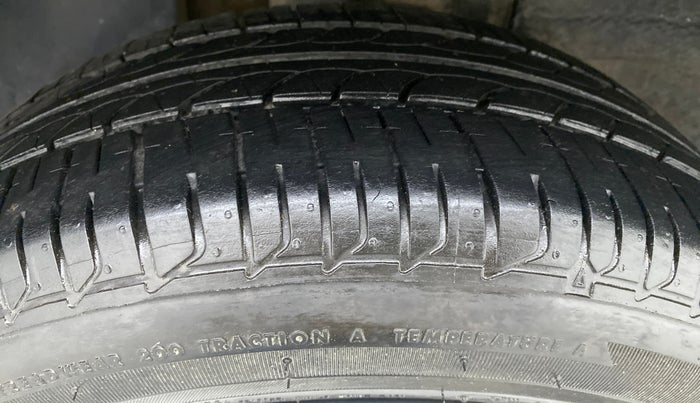 2020 Tata ALTROZ XZ 1.2, Petrol, Manual, 61,797 km, Right Rear Tyre Tread