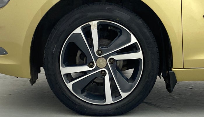 2020 Tata ALTROZ XZ 1.2, Petrol, Manual, 61,797 km, Left Front Wheel