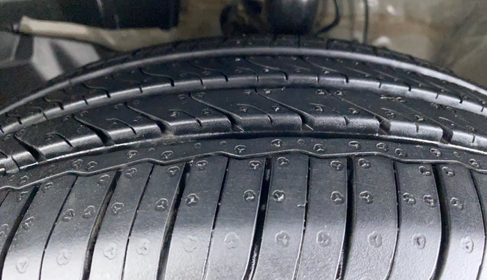 2016 Honda City VX MT DIESEL, Diesel, Manual, 50,467 km, Left Front Tyre Tread