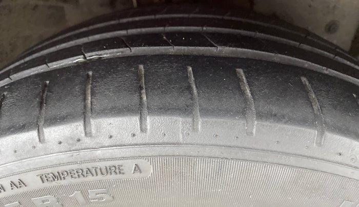 2018 Ford Figo Aspire 1.5 TITANIUM DIESEL, Diesel, Manual, 95,273 km, Right Front Tyre Tread