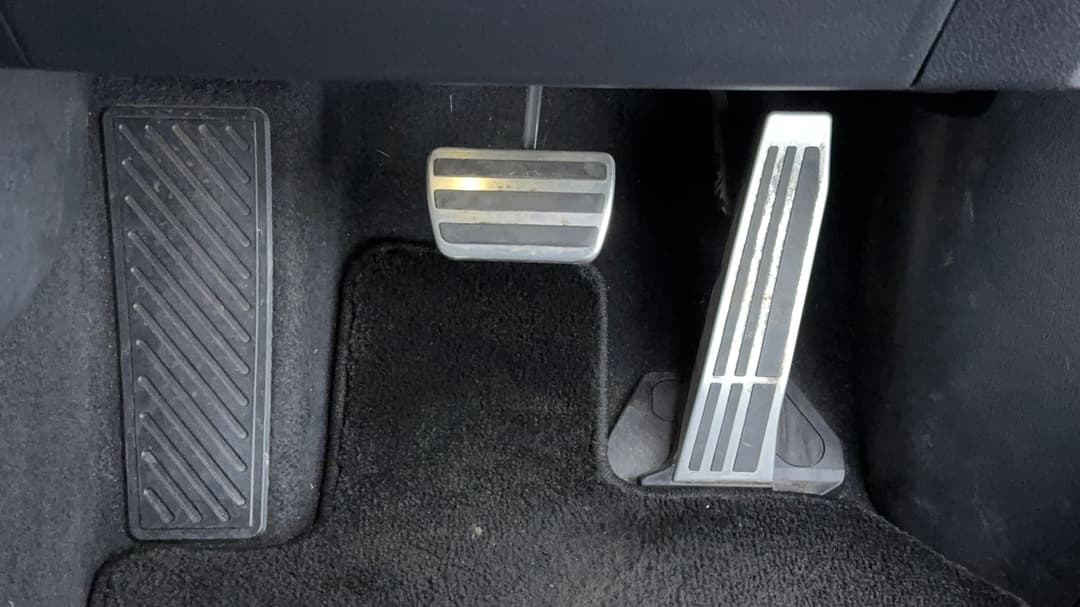 2019 Lexus Ux200 F Sport, Automatic, 50583 km, Pedals and Footmat