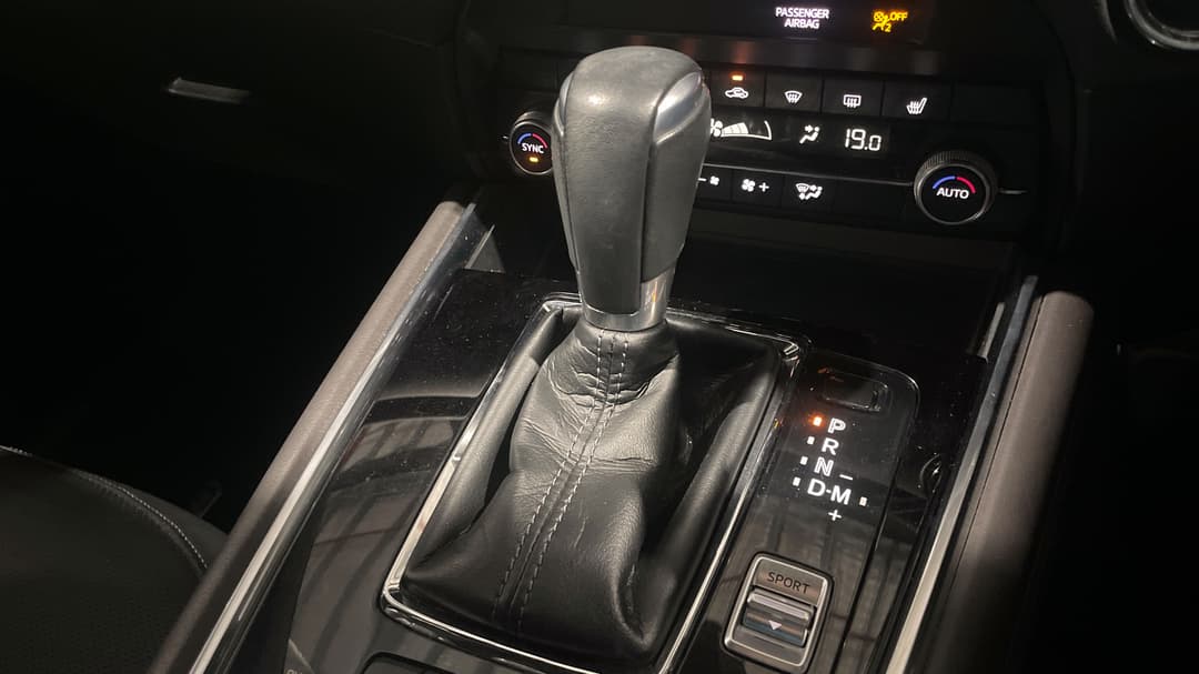 2020 Mazda CX-8 Touring (FWD), Automatic, 43900 km, Gear Lever 
