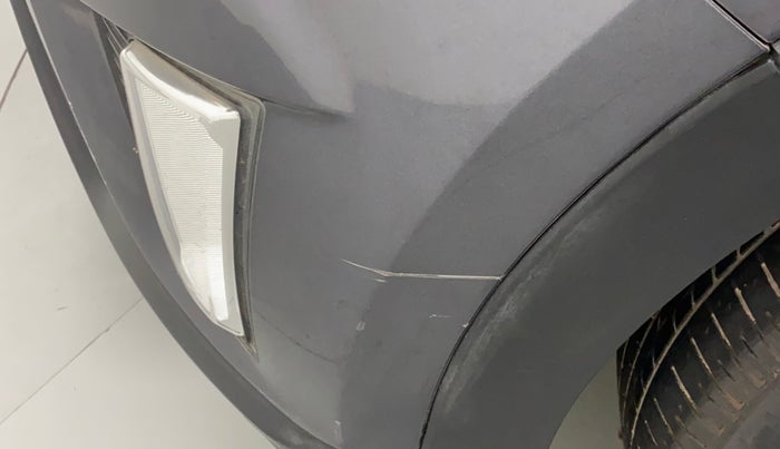 2016 Hyundai Creta SX PLUS 1.6 PETROL, Petrol, Manual, 1,05,587 km, Front bumper - Minor scratches