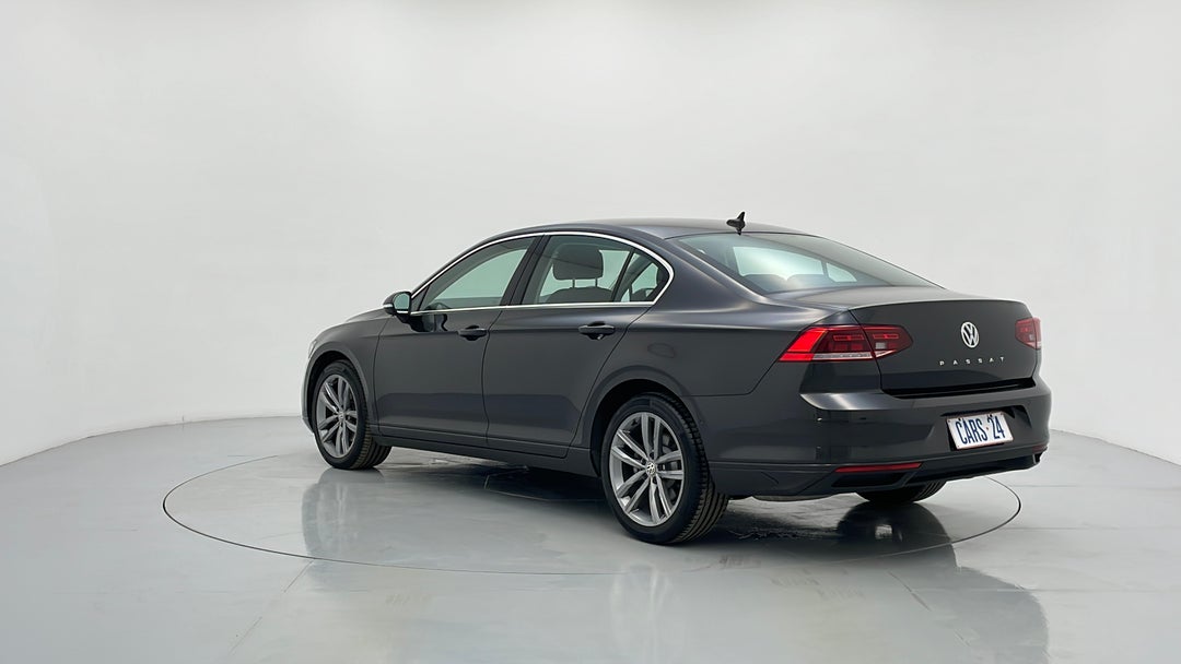 Left Back Diagonal (45- Degree) View