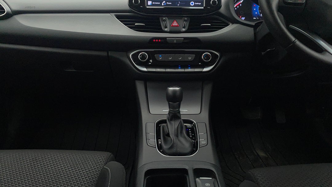 2021 Hyundai i30 i30, Automatic, 35584 km, Center Console