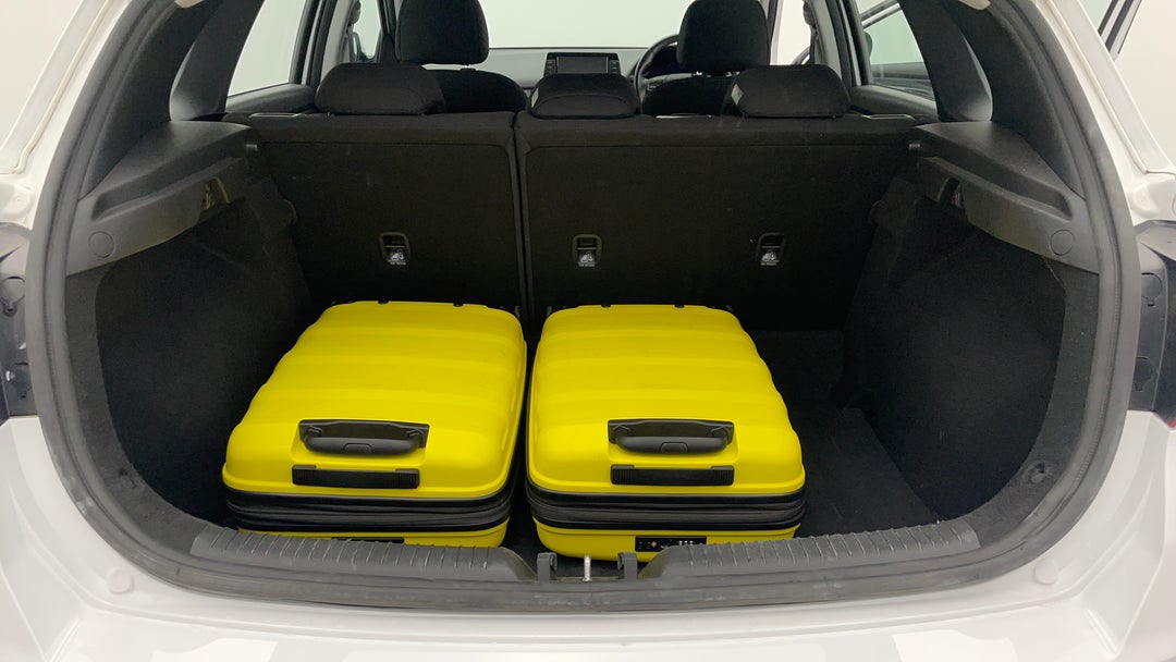 2021 Hyundai i30 i30, Automatic, 35584 km, Boot Inside View with Luggage