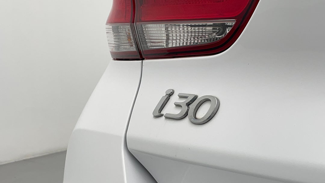 2021 Hyundai i30 i30, Automatic, 35584 km, Badge (Boot Left Side)