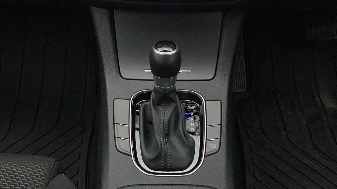 2021 Hyundai i30 i30, Automatic, 35584 km, Gear Lever 