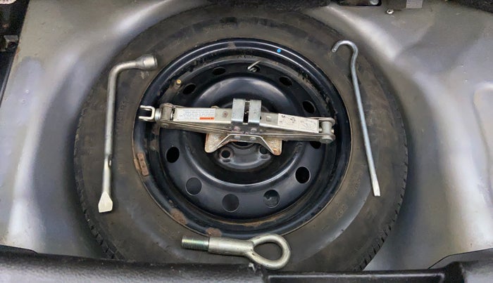 2015 Maruti Swift VXI D, Petrol, Manual, 45,212 km, Spare Tyre